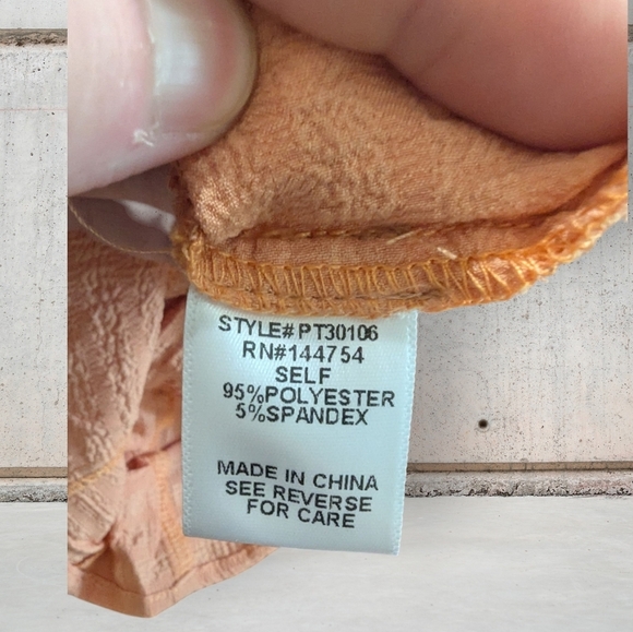 NWT Davi & Dani Peach Blouse with Ruffle And Corset Details Size 1X - Picture 7 of 7